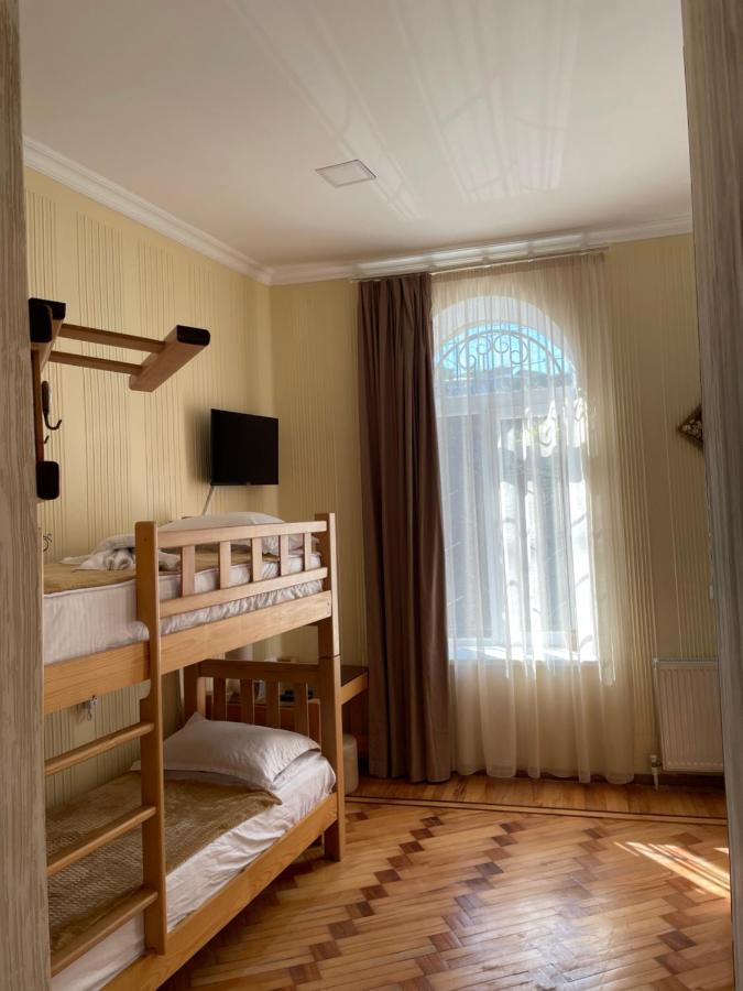 Hotel 1870 Kutaisi Exterior foto